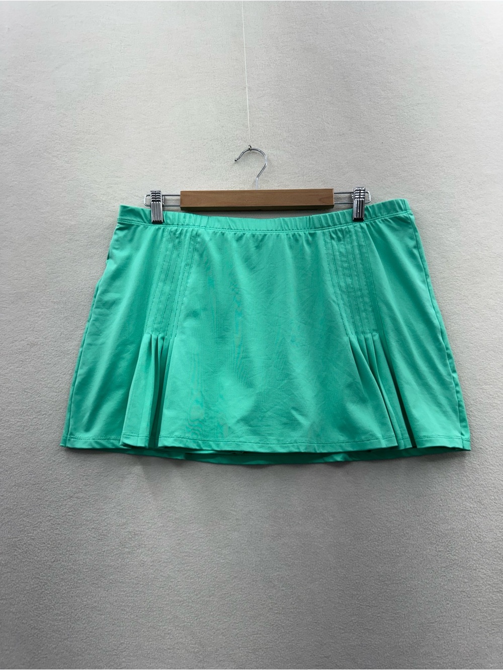 Tail Women’s Large Athletic Golf Tennis Pickleball Skort Green